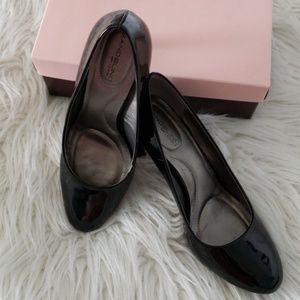 Bandolino B Flexible Black pump size 7M